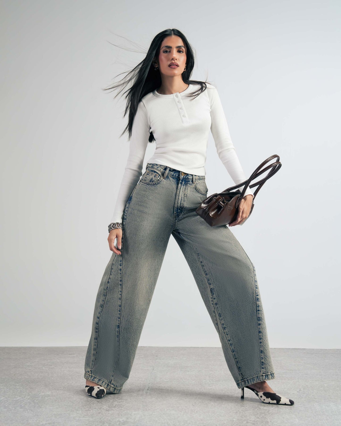 Frosty Barrel Jeans