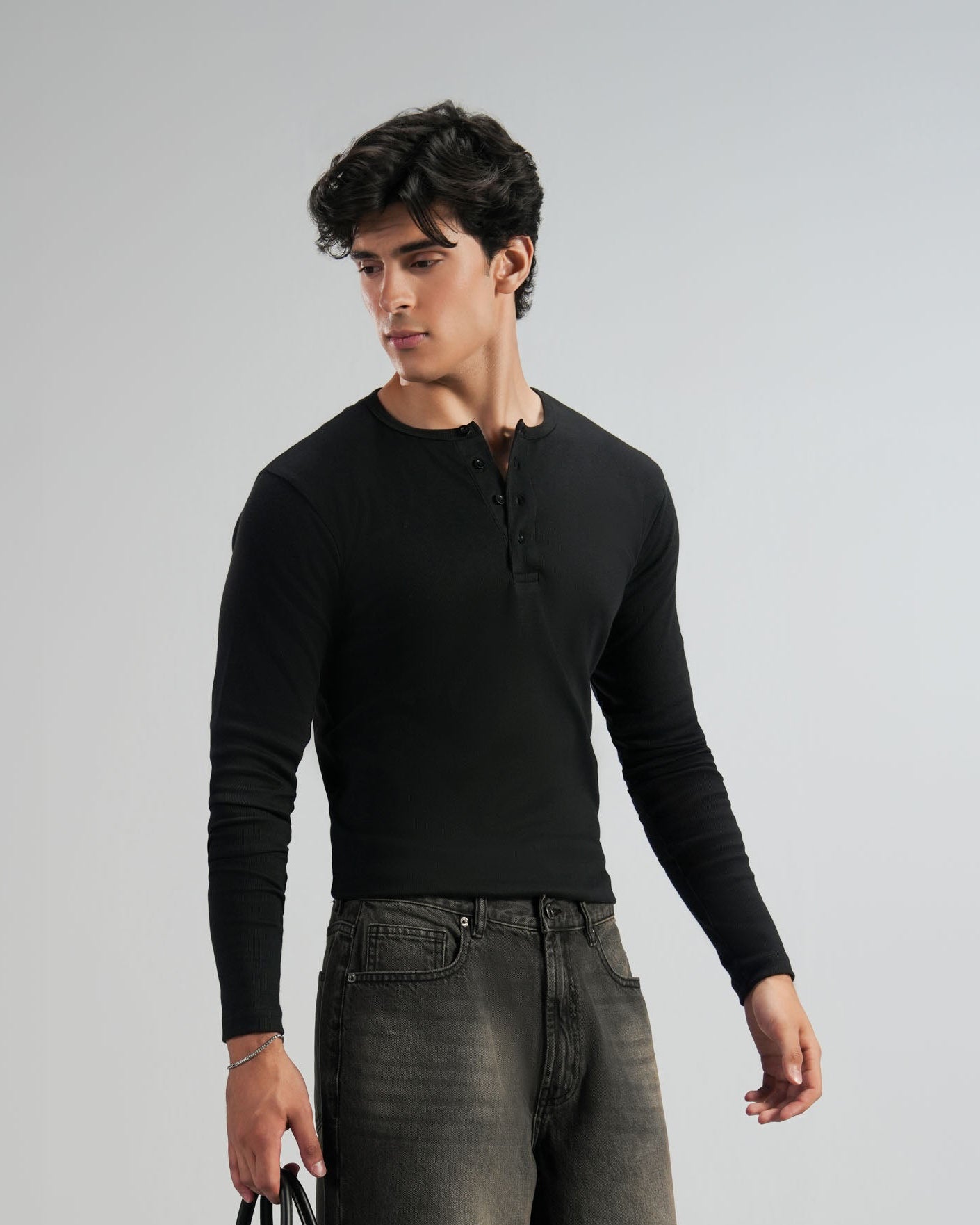 Black Lightweight Full Sleeve Henley – Men