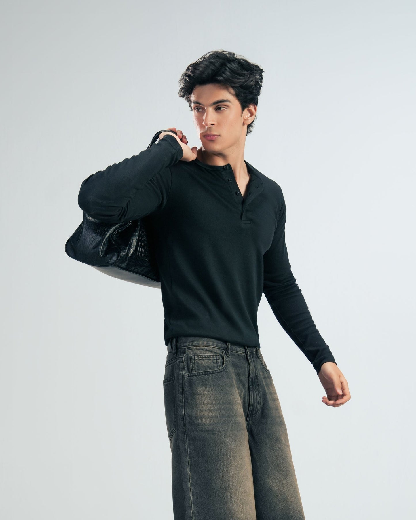 Black Lightweight Full Sleeve Henley – Men