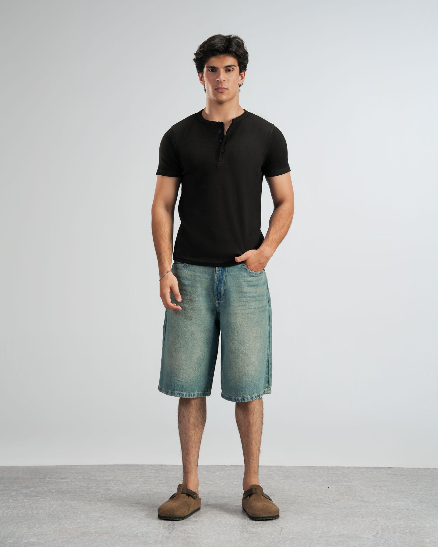 Black Lightweight Half Sleeve Henley – Men